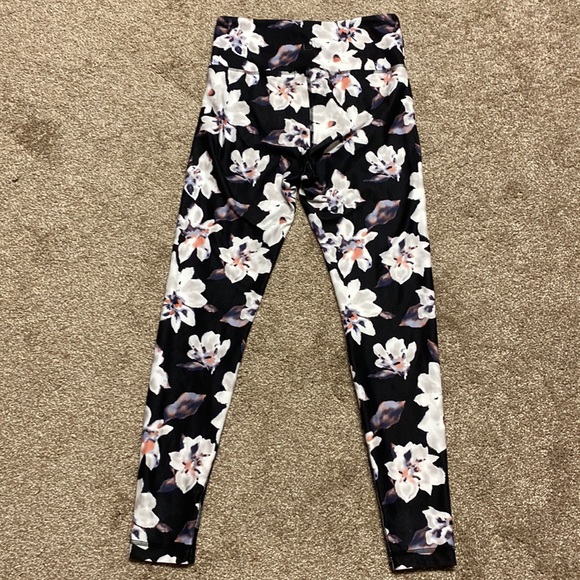 Zobha Floral Active Leggings - Picture 5 of 8